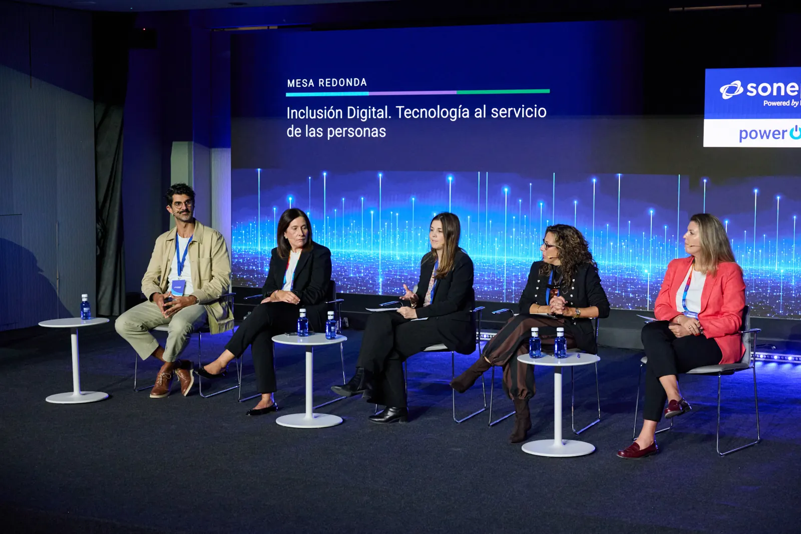 Las cinco personas de la mesa de inclusión digital de Sonepar PowerON